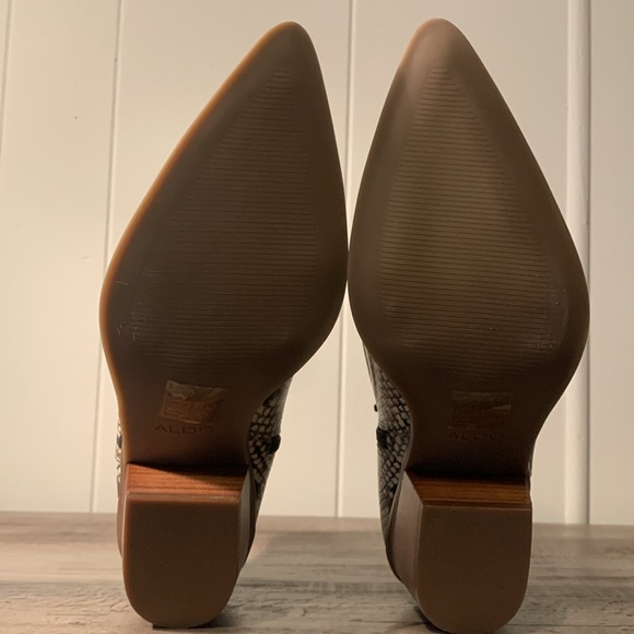 NIB Aldo Drelieua snakeskin booties - Picture 6 of 8